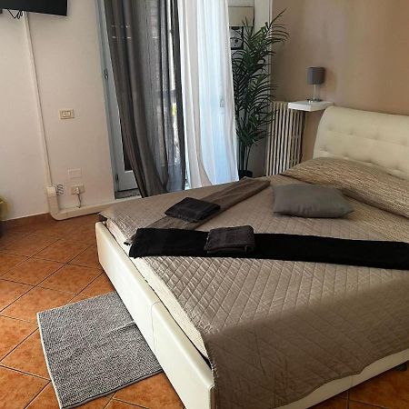 Destiny Home 2 Verona - Piazza Isolo ภายนอก รูปภาพ