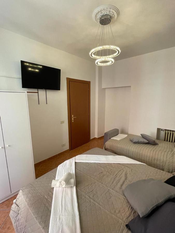 Destiny Home 2 Verona - Piazza Isolo ภายนอก รูปภาพ